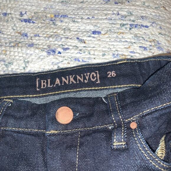 BRAND NEW BLANK NYC DARK DENIM JEANS 26 - Picture 3 of 8